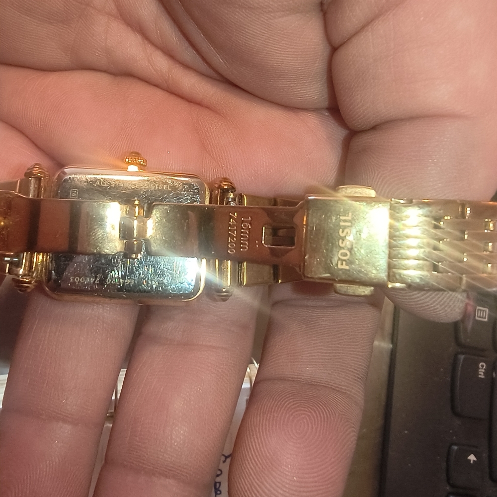 Fossil Women's Lyric Three Hand Rose Gold Tone Stainless Steel Watch ES4720 - Picture 4 of 12